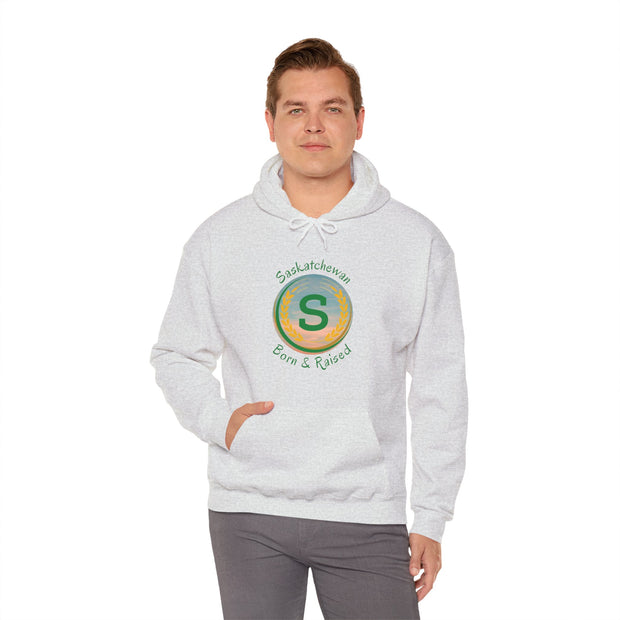 Saskatchewan Born & Raised Unisex Heavy Blend™ Hooded Sweatshirt