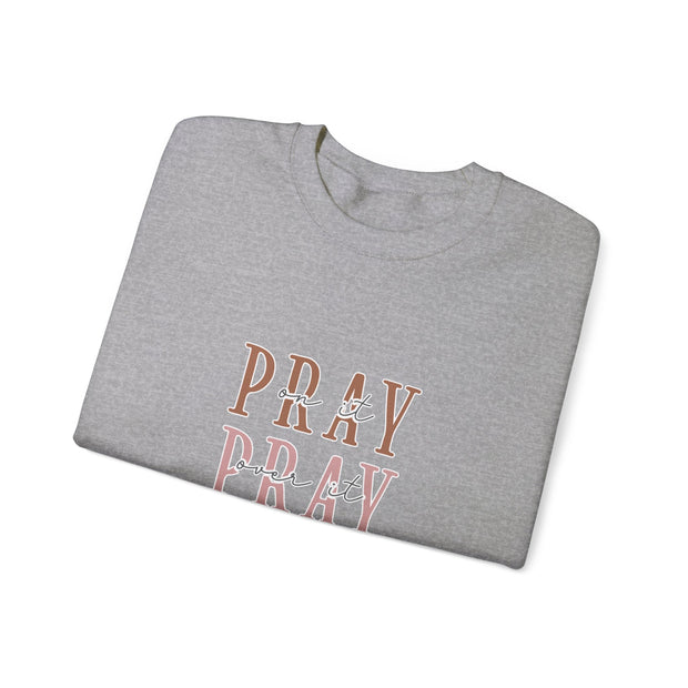 Pray Unisex Heavy Blend™ Crewneck Sweatshirt