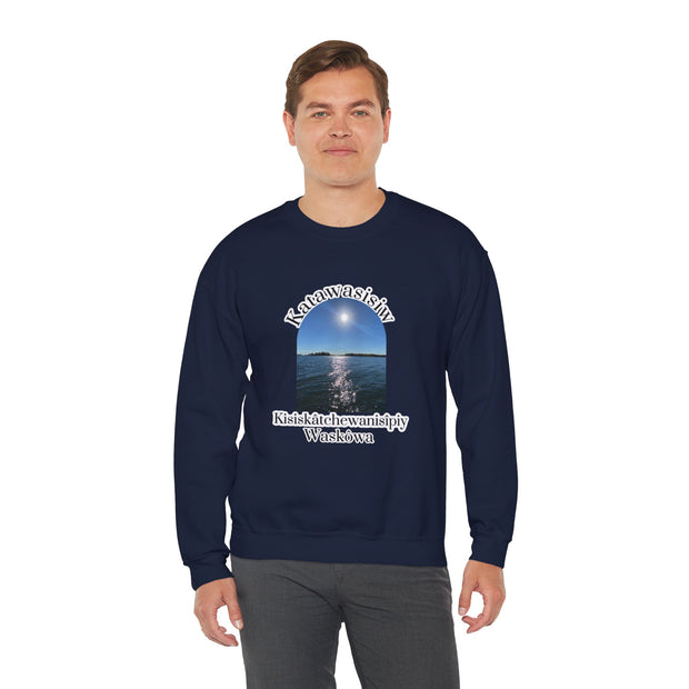 Cree Saskatchewan skies Unisex Heavy Blend™ Crewneck Sweatshirt