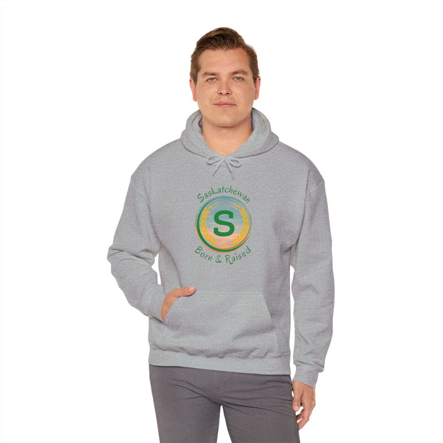 Saskatchewan Born & Raised Unisex Heavy Blend™ Hooded Sweatshirt