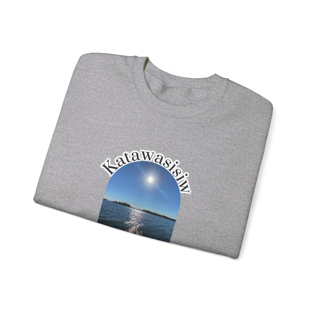 Cree Saskatchewan skies Unisex Heavy Blend™ Crewneck Sweatshirt