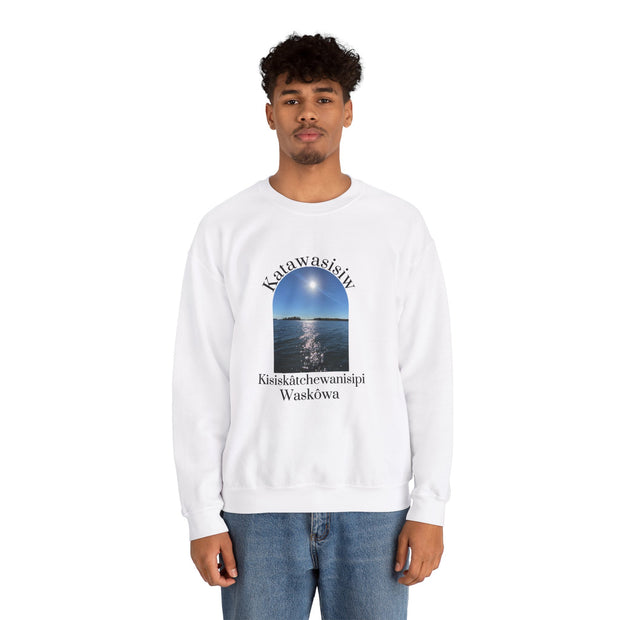 Cree Saskatchewan Skies Unisex Heavy Blend™ Crewneck Sweatshirt
