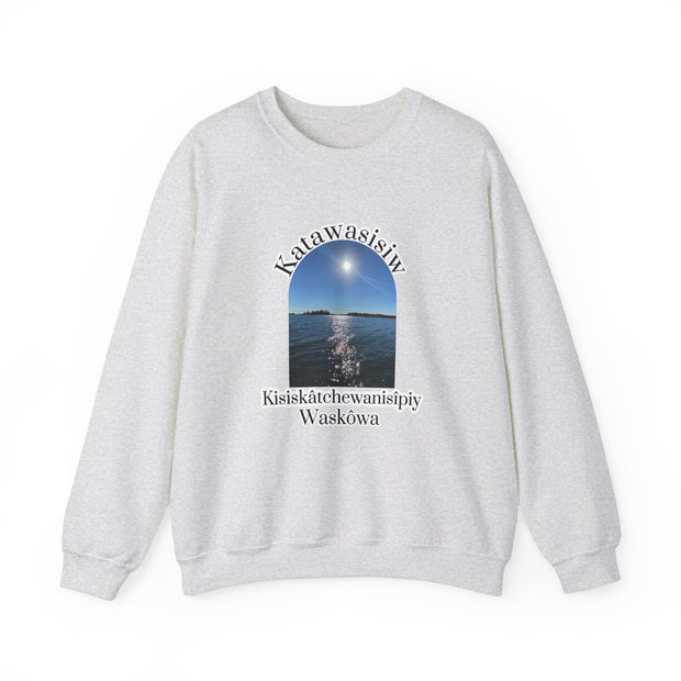 Cree Saskatchewan skies Unisex Heavy Blend™ Crewneck Sweatshirt