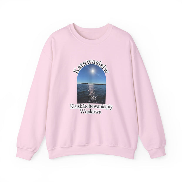 Cree Saskatchewan skies Unisex Heavy Blend™ Crewneck Sweatshirt