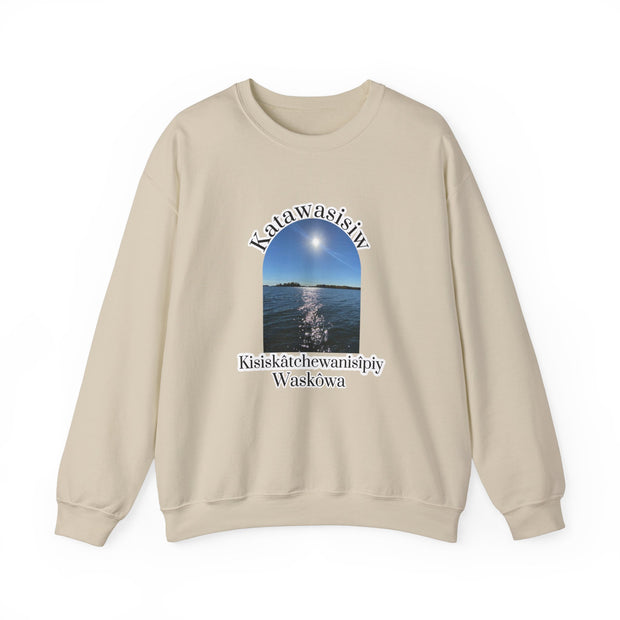 Cree Saskatchewan skies Unisex Heavy Blend™ Crewneck Sweatshirt