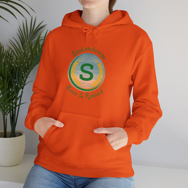 Saskatchewan Born & Raised Unisex Heavy Blend™ Hooded Sweatshirt