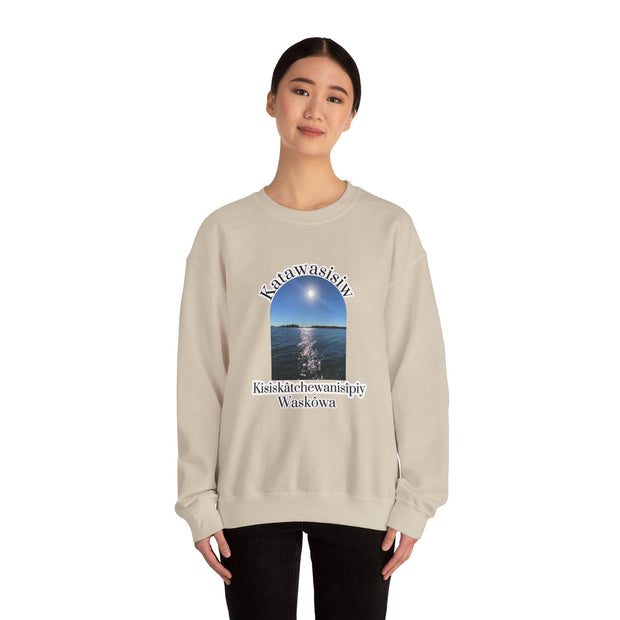 Cree Saskatchewan skies Unisex Heavy Blend™ Crewneck Sweatshirt