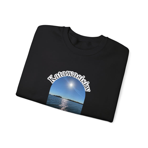 Cree Saskatchewan skies Unisex Heavy Blend™ Crewneck Sweatshirt