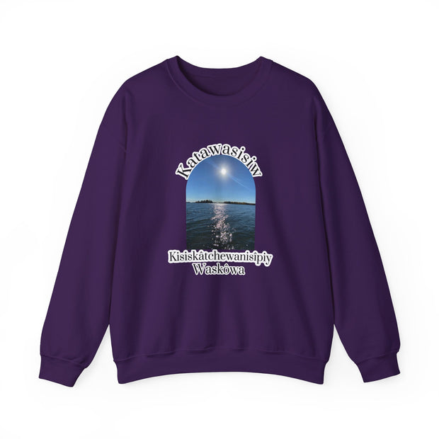 Cree Saskatchewan skies Unisex Heavy Blend™ Crewneck Sweatshirt