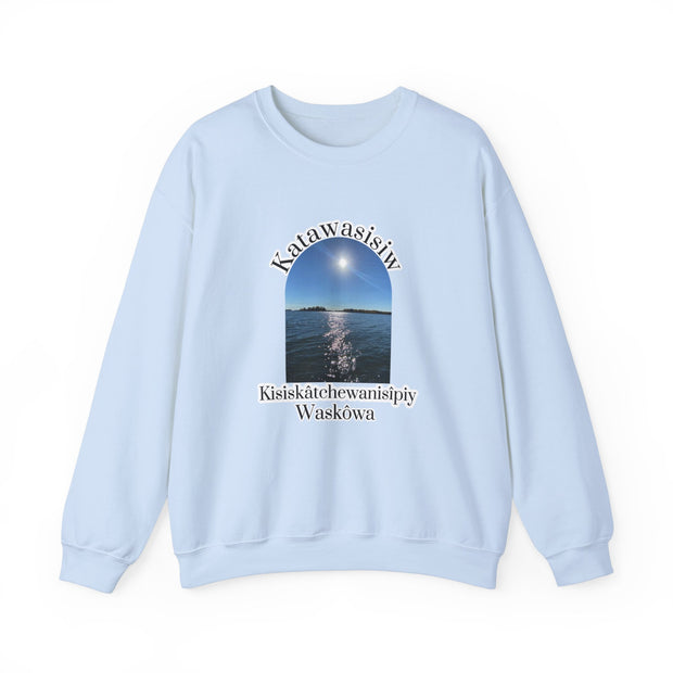 Cree Saskatchewan skies Unisex Heavy Blend™ Crewneck Sweatshirt