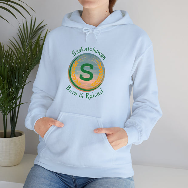 Saskatchewan Born & Raised Unisex Heavy Blend™ Hooded Sweatshirt